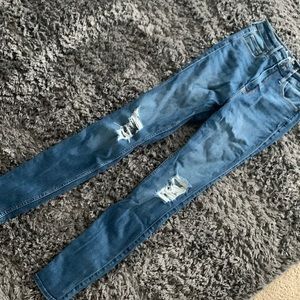 hollister jeans!